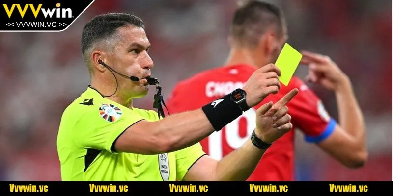 Bỏ túi mẹo cược kèo thẻ phạt hiệu quả tại VVVWIN